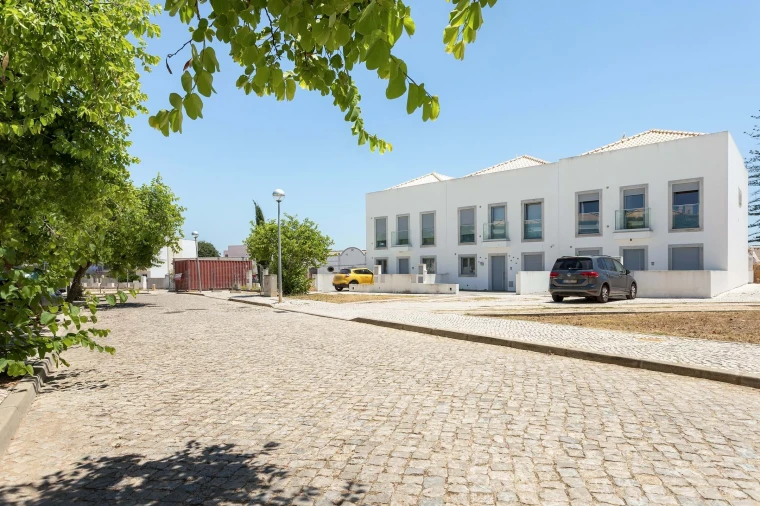 Moradia T3 para Venda em Olhão Foto 6