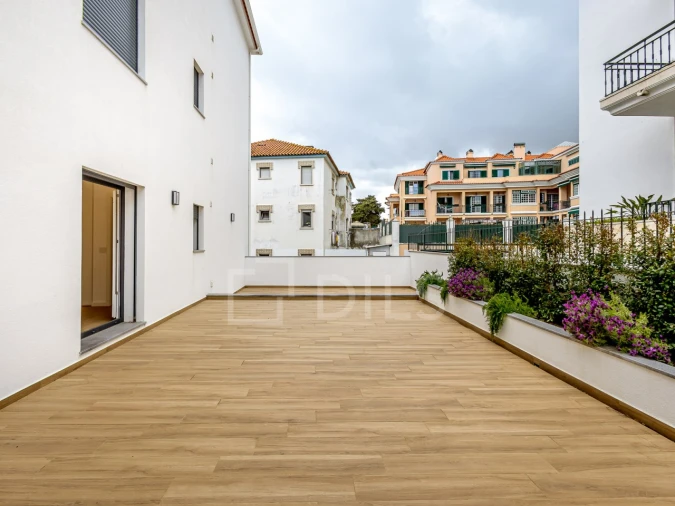 Apartamento T3 para Venda em Carcavelos e Parede Foto 28