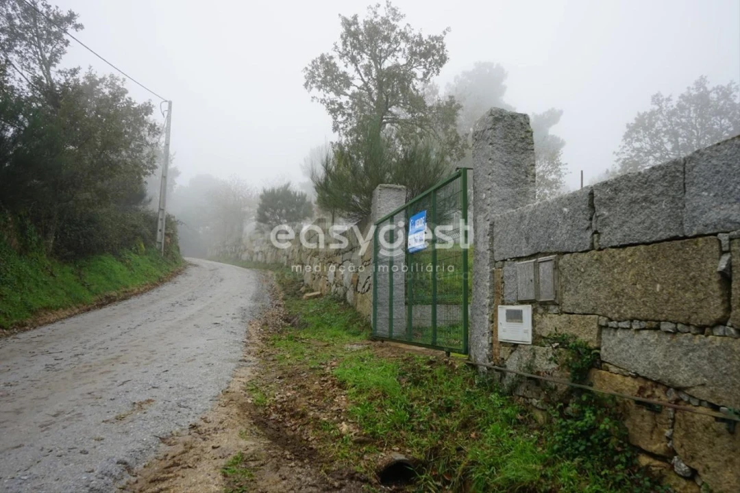 Terreno para Venda em Pera do Moço Foto 1