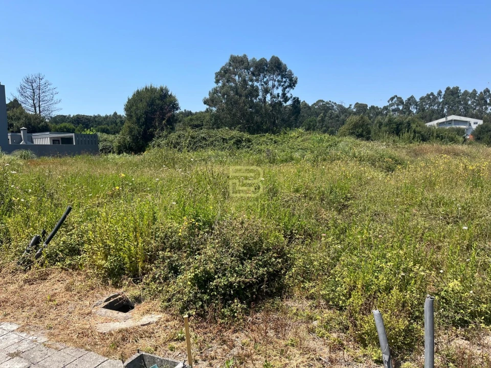 Terreno para Venda em Ermesinde Foto 3