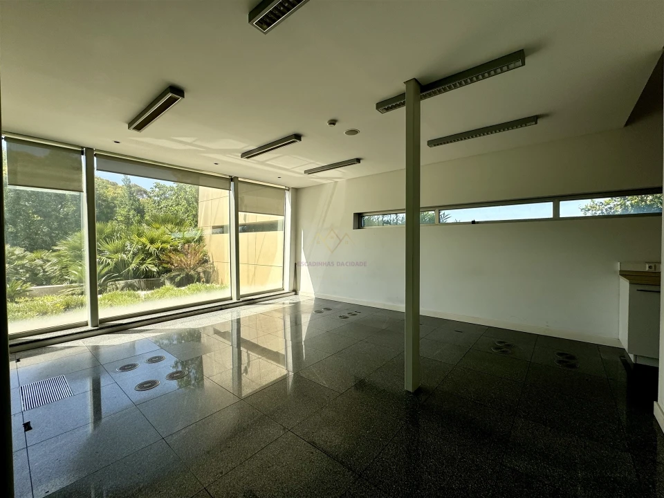 Prédio para Venda em Oeiras e São Julião da Barra, Paço de Arcos e Caxias Foto 9