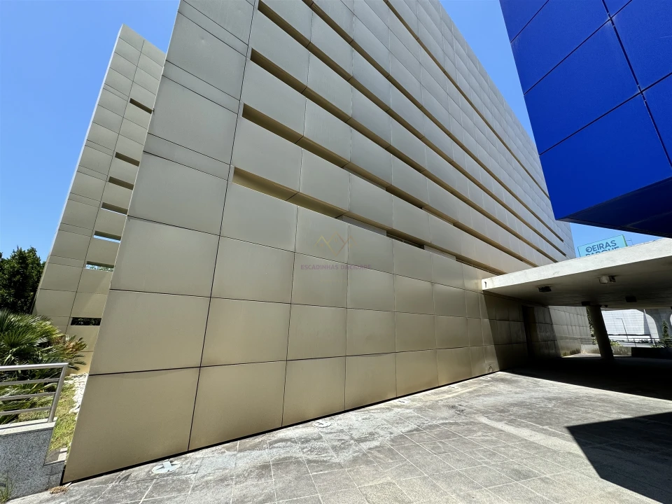 Prédio para Venda em Oeiras e São Julião da Barra, Paço de Arcos e Caxias Foto 3