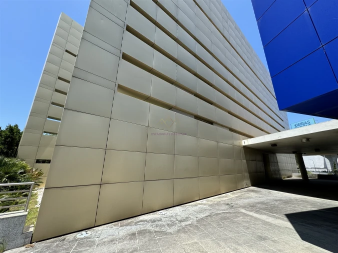 Prédio para Venda em Oeiras e São Julião da Barra, Paço de Arcos e Caxias Foto 3