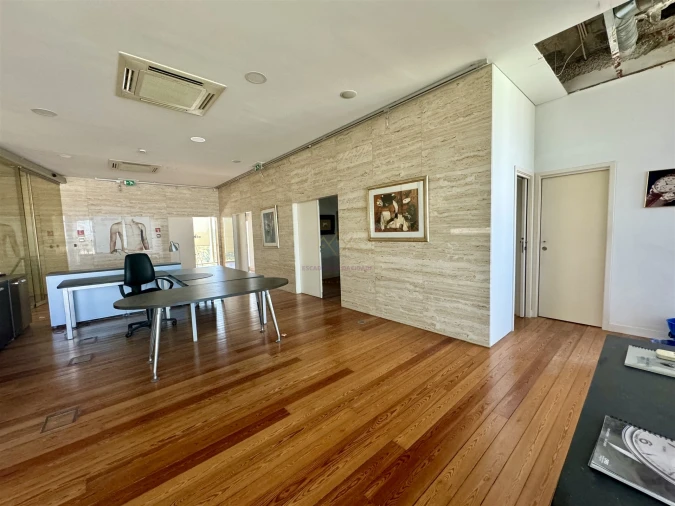 Prédio para Venda em Oeiras e São Julião da Barra, Paço de Arcos e Caxias Foto 16