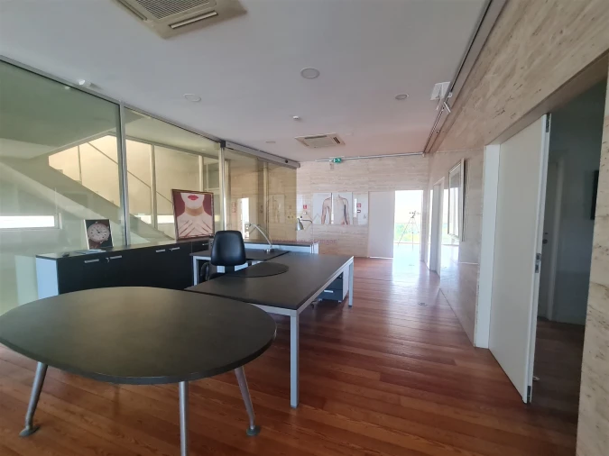 Prédio para Venda em Oeiras e São Julião da Barra, Paço de Arcos e Caxias Foto 41