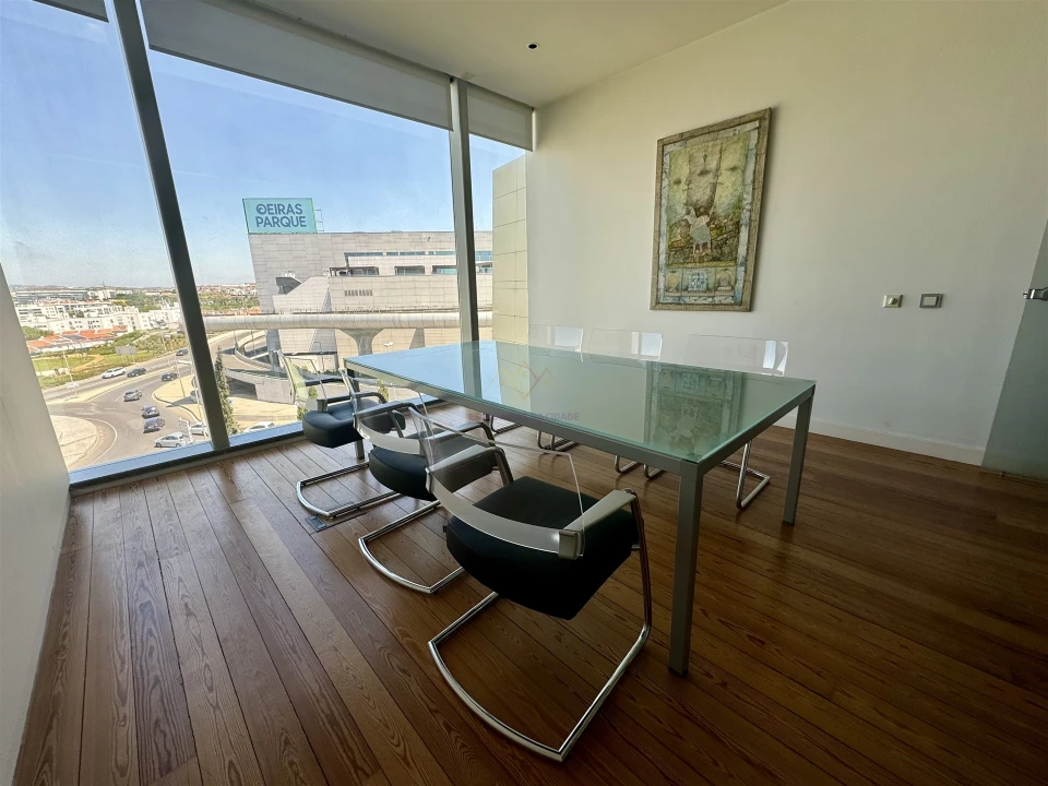 Prédio para Venda em Oeiras e São Julião da Barra, Paço de Arcos e Caxias Foto 15