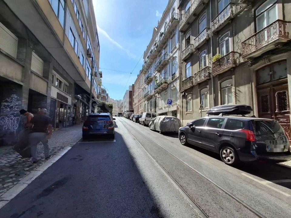 Apartamento T2 para Venda em Arroios Foto 22