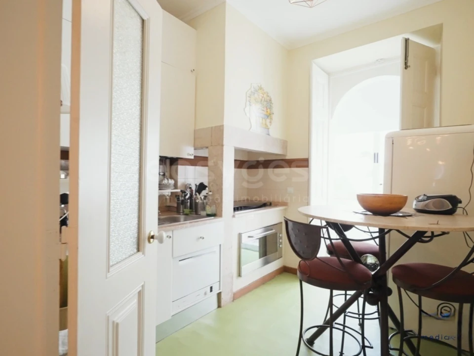 Apartamento T2 para Venda em Arroios Foto 12