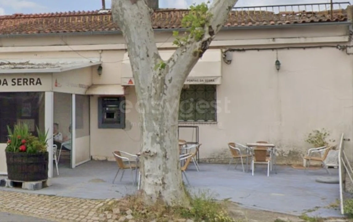 Moradia T5 para Venda em Salgueiro do Campo Foto 6