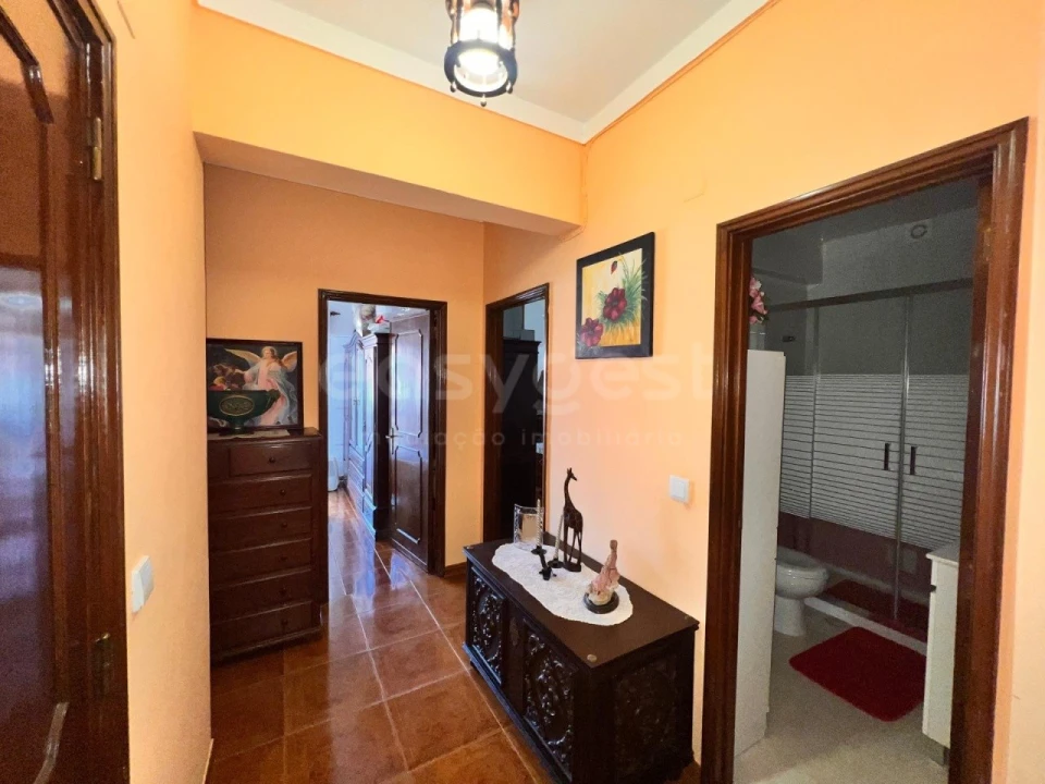 Apartamento T3 para Venda em São João Baptista e Santa Maria dos Olivais Foto 7