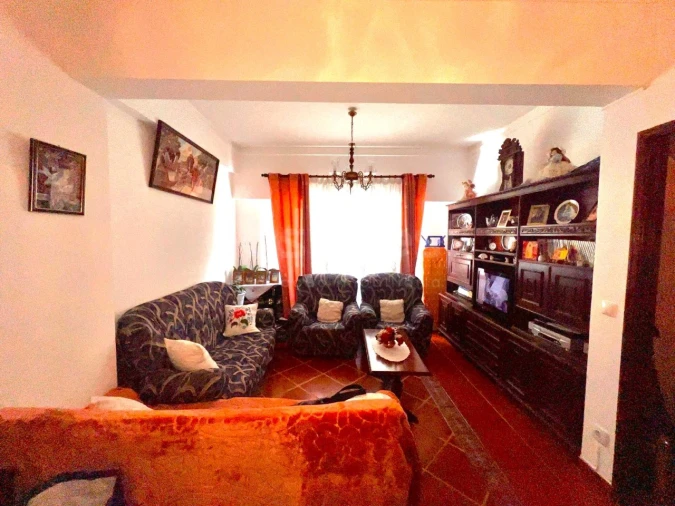 Apartamento T3 para Venda em São João Baptista e Santa Maria dos Olivais Foto 2