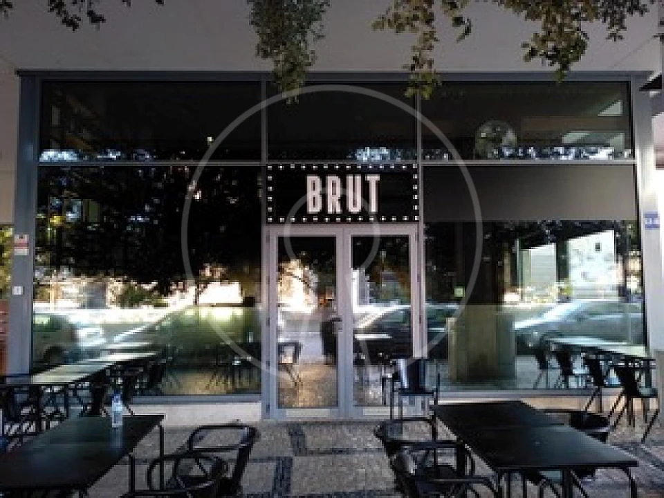 Loja para Venda em Parque das Nações Foto 2