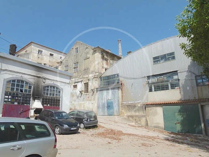 Terreno Comércio / Armazém para Venda em Cacém e São Marcos Foto 14