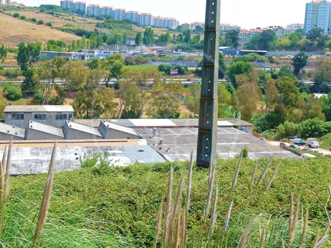 Terreno Comércio / Armazém para Venda em Cacém e São Marcos Foto 22