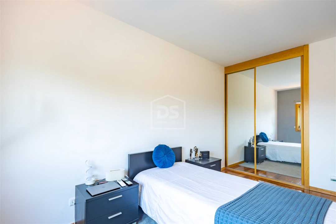 Moradia T3 para Venda em Guilhufe e Urrô Foto 26