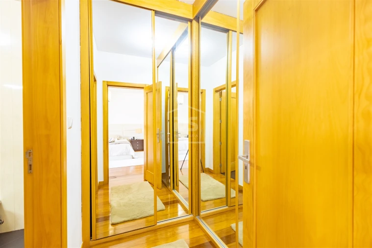 Moradia T3 para Venda em Guilhufe e Urrô Foto 21