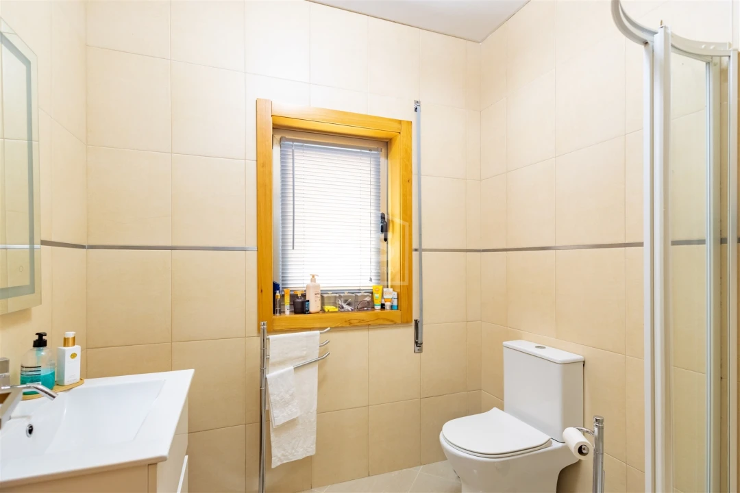 Moradia T3 para Venda em Guilhufe e Urrô Foto 11