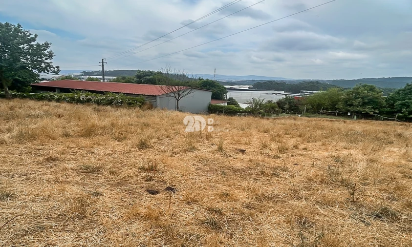 Terreno para Venda em Vila Nova de Famalicão e Calendário Foto 1