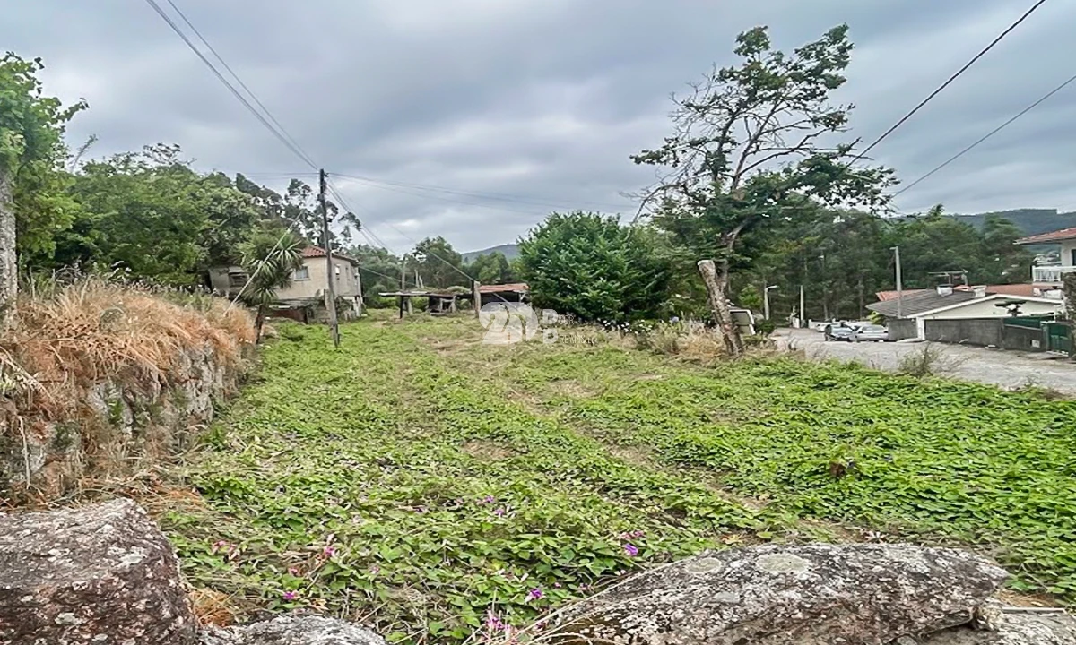 Moradia T3 para Venda em Arnoso (Santa Maria e Santa Eulália) e Sezures Foto 14