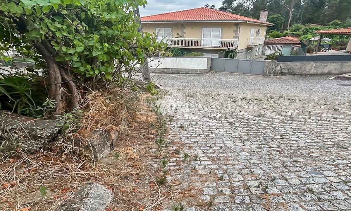 Moradia T3 para Venda em Arnoso (Santa Maria e Santa Eulália) e Sezures Foto 10