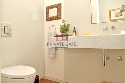 Apartamento T3 para Arrendamento em Aldoar, Foz do Douro e Nevogilde