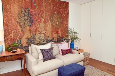 Apartamento T3 para Arrendamento em Aldoar, Foz do Douro e Nevogilde