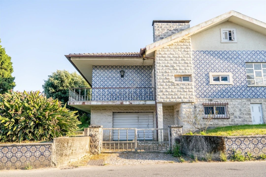 Moradia T4 para Venda em Oliveirinha Foto 3