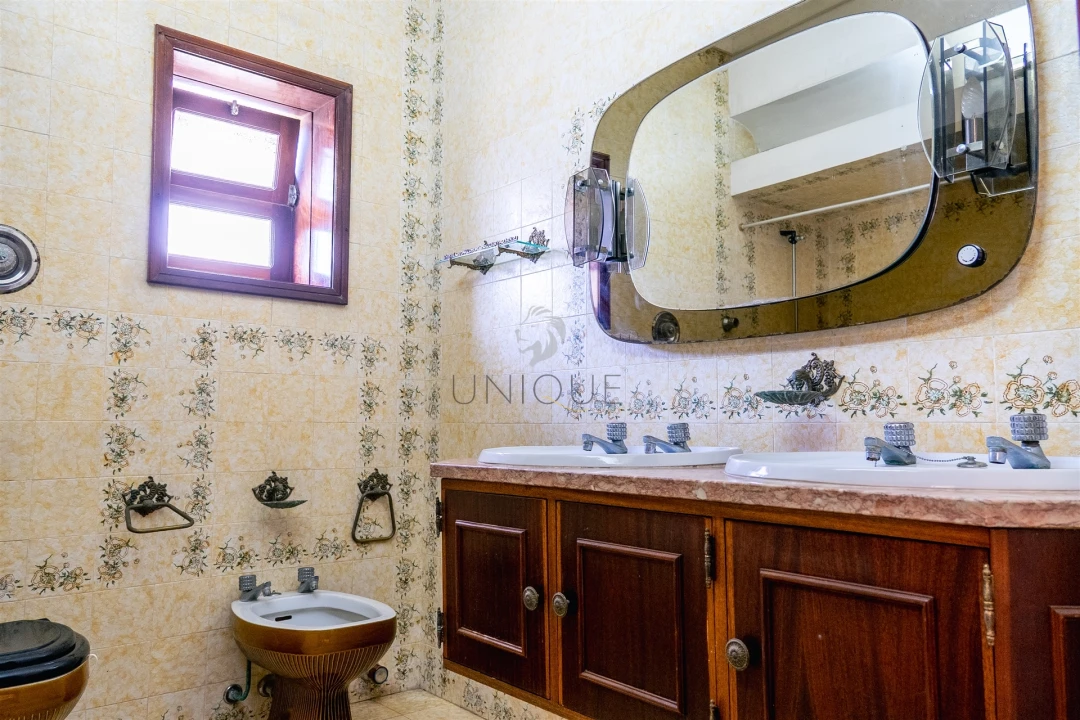 Moradia T4 para Venda em Oliveirinha Foto 52