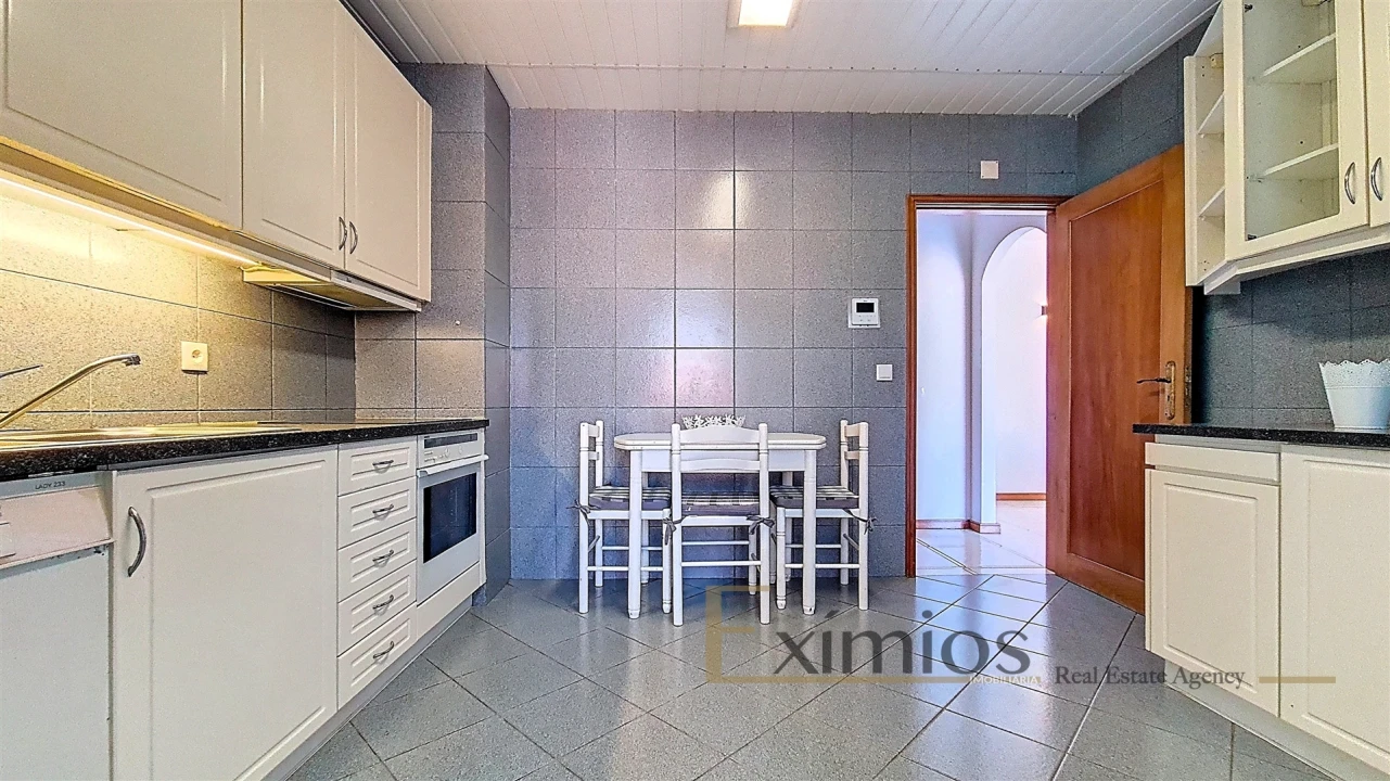Apartamento T2 para Venda em Mindelo Foto 7