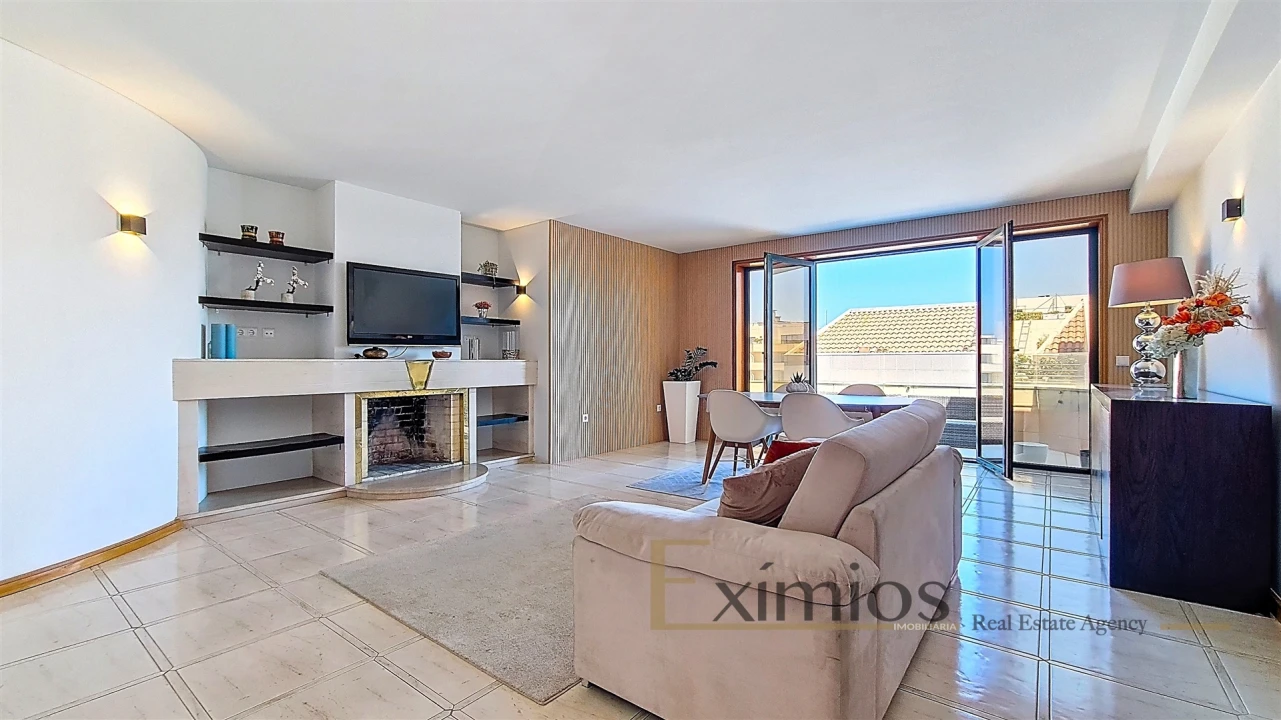 Apartamento T2 para Venda em Mindelo Foto 1