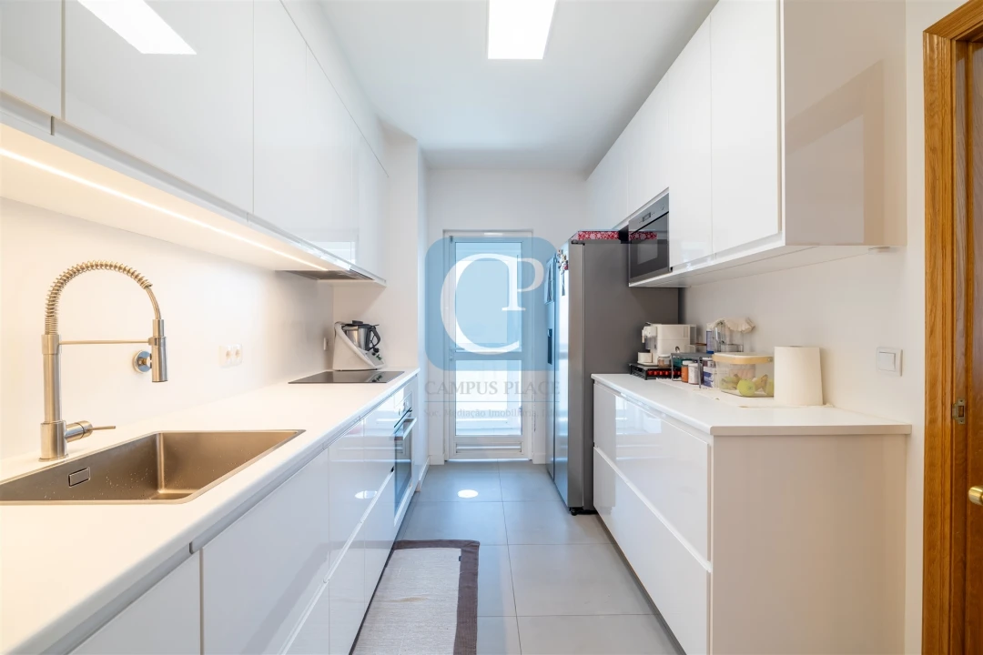 Apartamento T3 para Venda em Lordelo do Ouro e Massarelos Foto 18