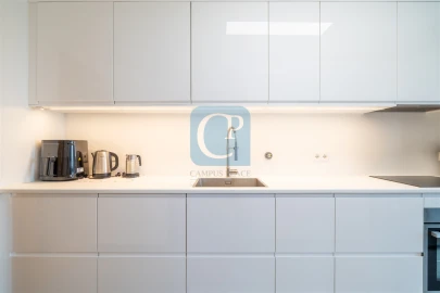 Apartamento T3 para Venda em Lordelo do Ouro e Massarelos