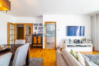 Apartamento T3 para Venda em Lordelo do Ouro e Massarelos