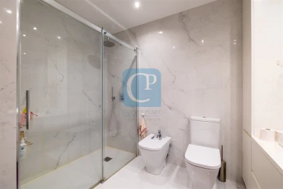 Apartamento T3 para Venda em Lordelo do Ouro e Massarelos