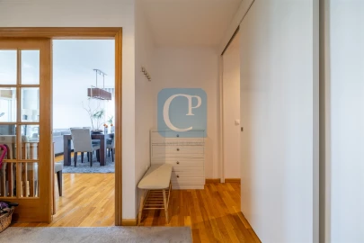 Apartamento T3 para Venda em Lordelo do Ouro e Massarelos