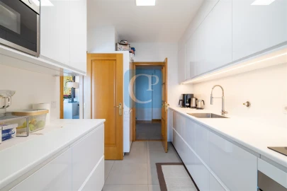 Apartamento T3 para Venda em Lordelo do Ouro e Massarelos