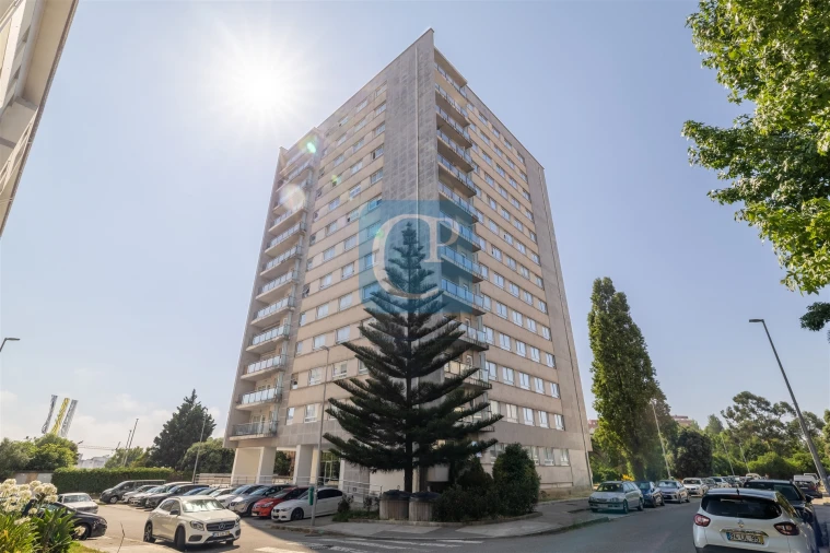 Apartamento T3 para Venda em Lordelo do Ouro e Massarelos Foto 36