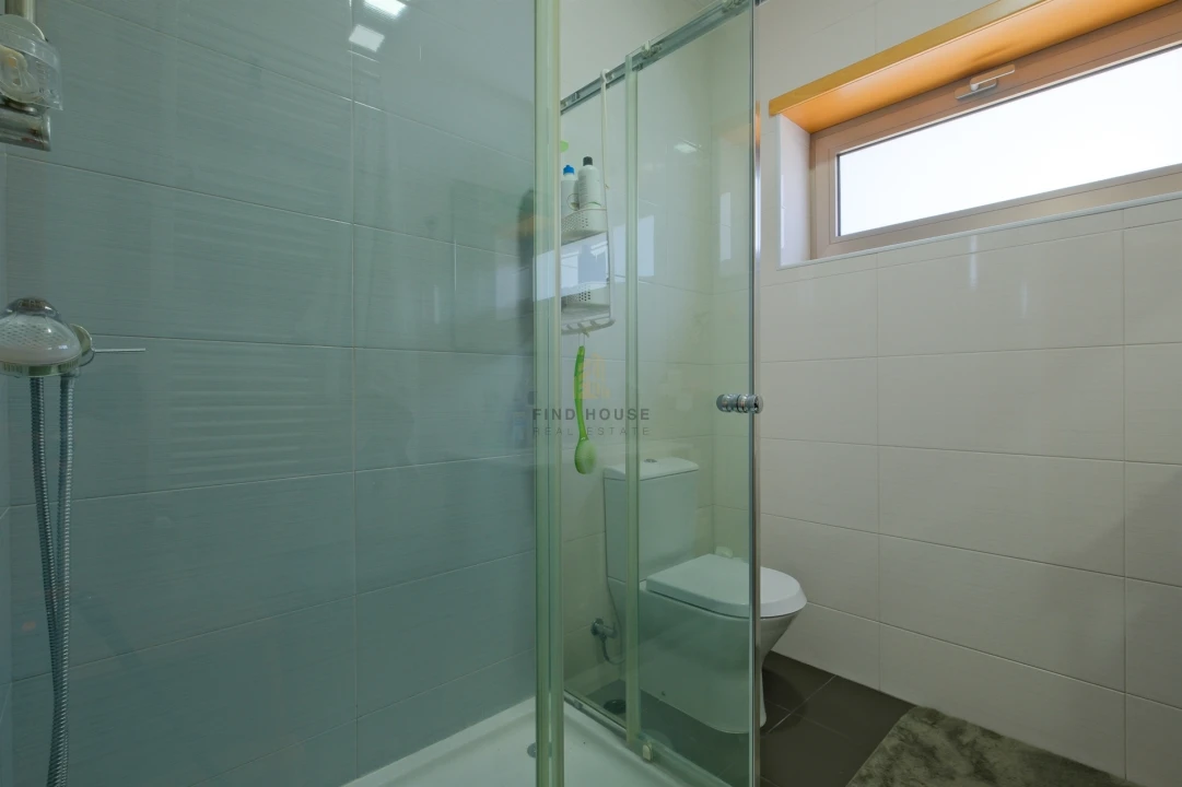 Moradia T5 para Venda em Quintiães e Aguiar Foto 32