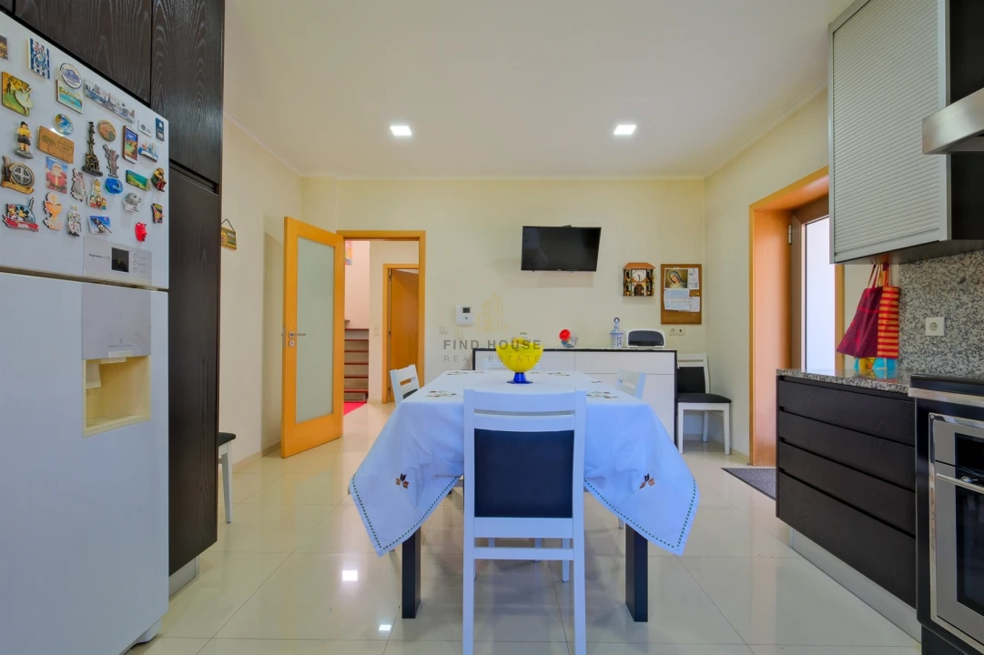 Moradia T5 para Venda em Quintiães e Aguiar Foto 18