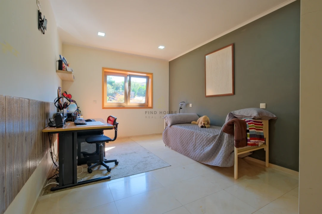 Moradia T5 para Venda em Quintiães e Aguiar Foto 13