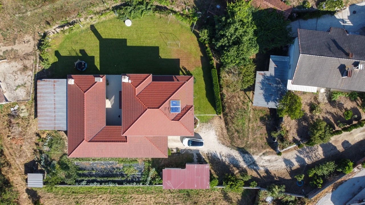 Moradia T5 para Venda em Quintiães e Aguiar Foto 63