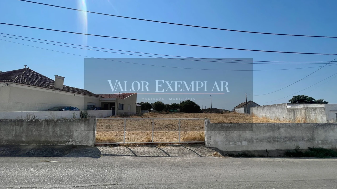 Terreno para Venda em Sarilhos Grandes Foto 2