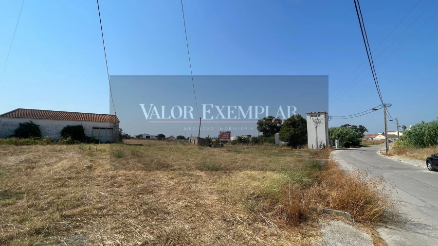 Terreno para Venda em Sarilhos Grandes Foto 3