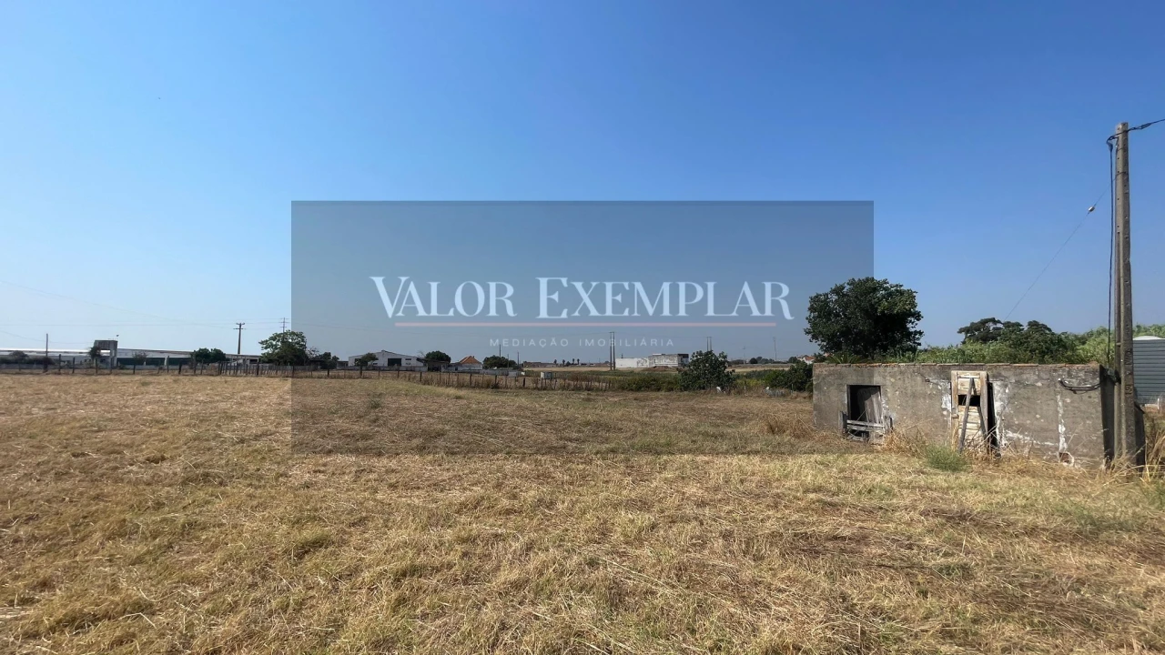 Terreno para Venda em Sarilhos Grandes Foto 13