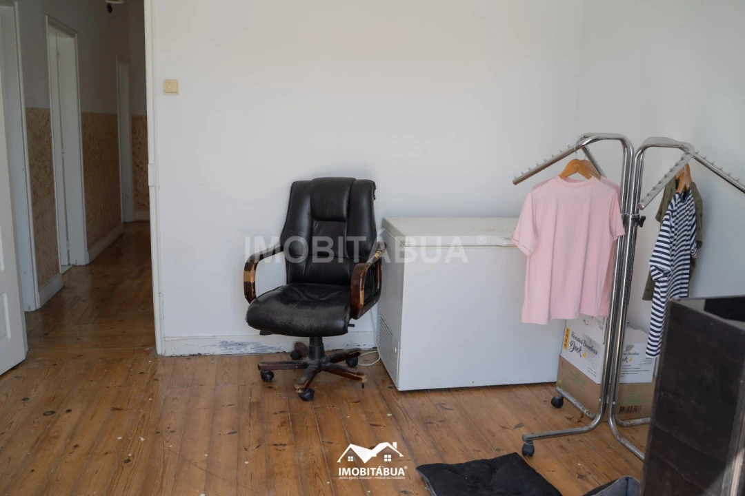 Moradia T5 para Venda em Tabua Foto 21