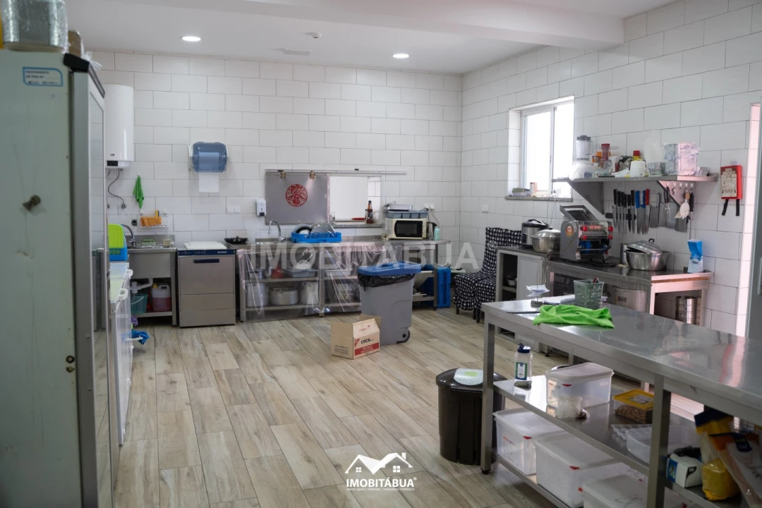 Moradia T5 para Venda em Tabua Foto 38