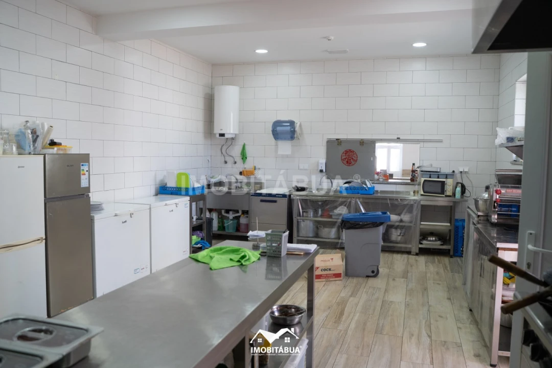 Moradia T5 para Venda em Tabua Foto 40