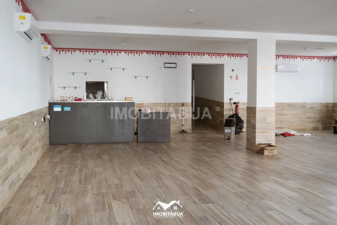 Moradia T5 para Venda em Tabua Foto 4