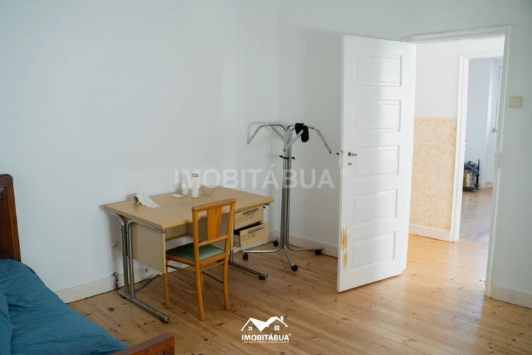 Moradia T5 para Venda em Tabua Foto 32