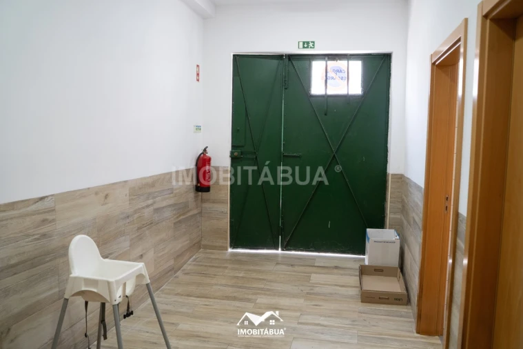 Moradia T5 para Venda em Tabua Foto 46